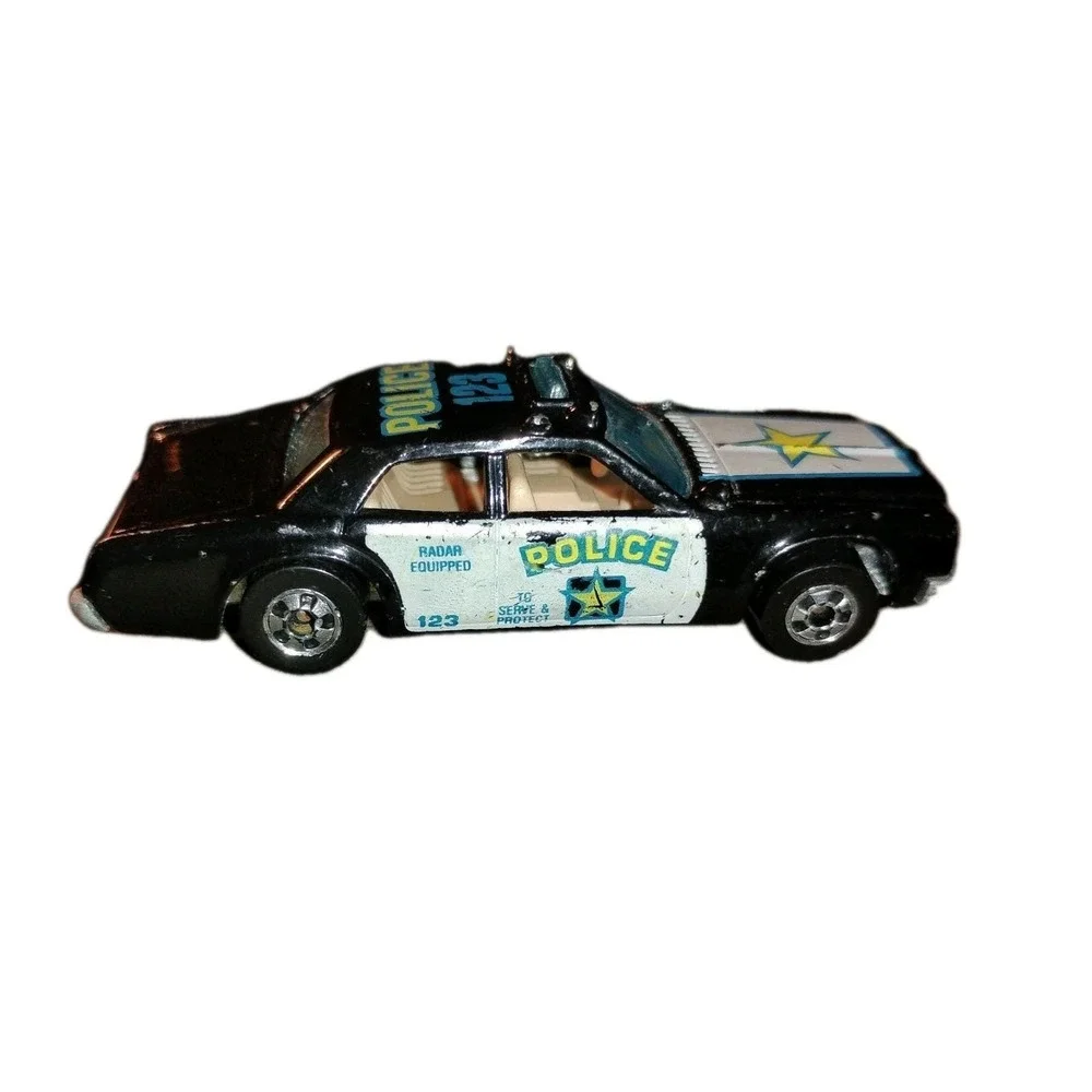 HOT WHEELS 7 SPOKE POLICE CAR 123 MALAYSIA 1977 